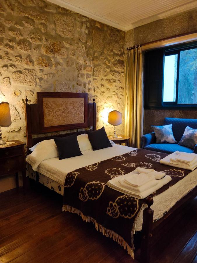 Lugar Da Pedra Alta - B&B - Private Historical Villa Melo エクステリア 写真